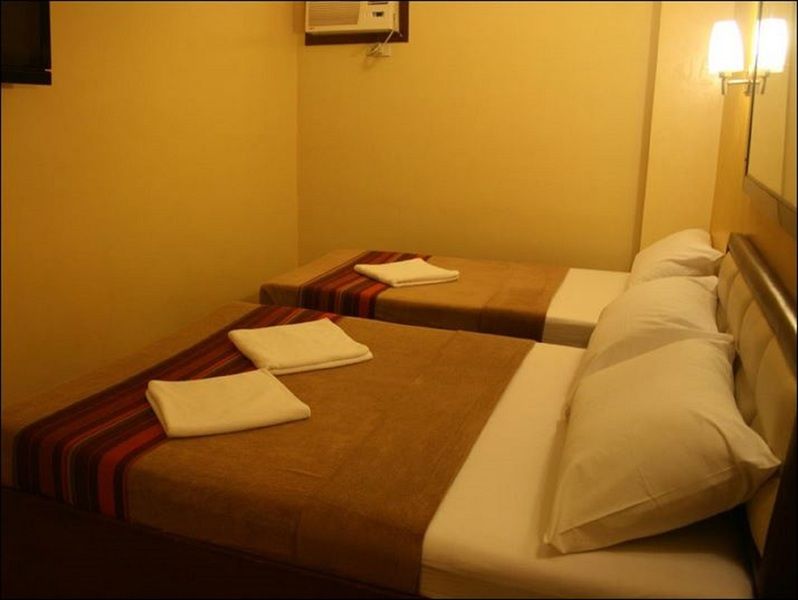 Express Inn Mactan Мактан Экстерьер фото